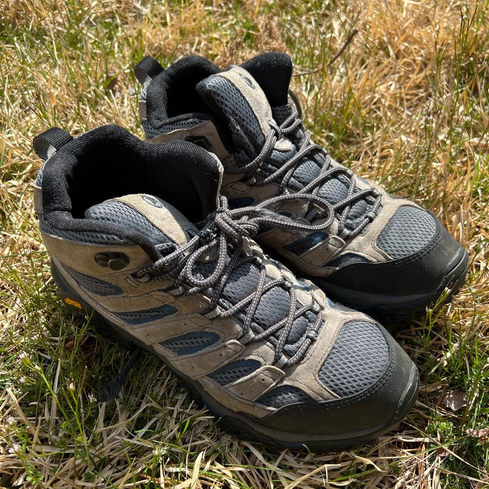 Merrel Hiking Men’s Moab 2 vent mid sneaker in castle/wing 12